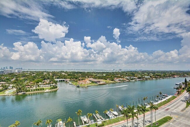 Building Photo - 5005 Collins Ave