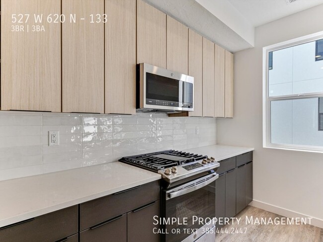 Building Photo - 527 W 620 N