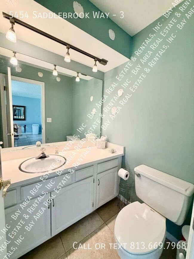 Building Photo - 5454 Saddlebrook Way