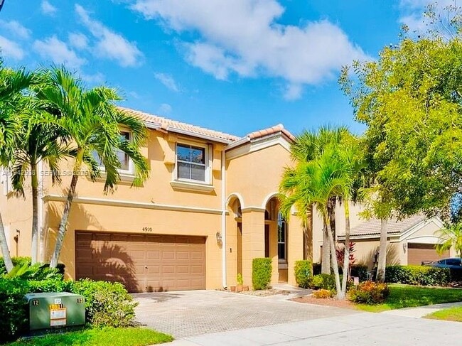 Building Photo - 4910 SW 163rd Ave