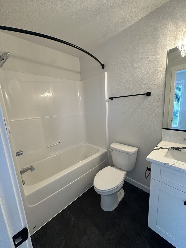 Building Photo - New 2-Bedroom Townhome