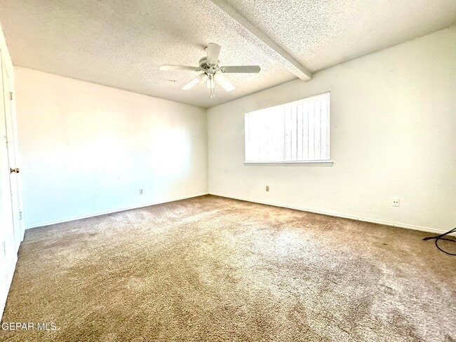 Building Photo - 2218 Seagull Dr