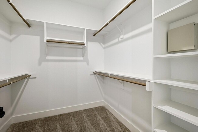 Building Photo - 510 Woodside Trl
