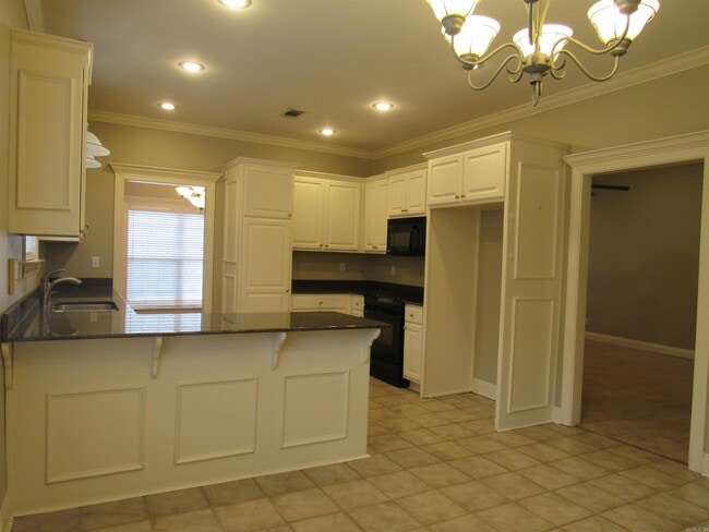 Building Photo - 125 Orleans Dr