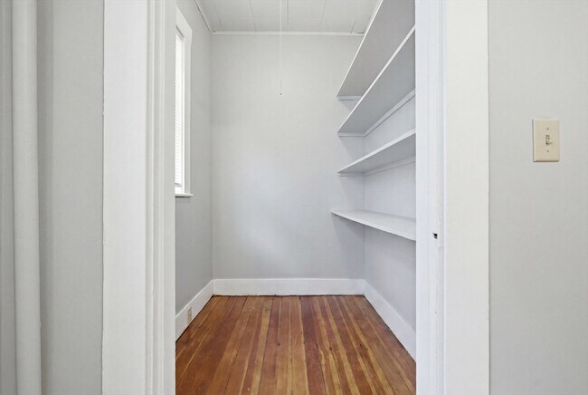 Building Photo - 5 Franconia St