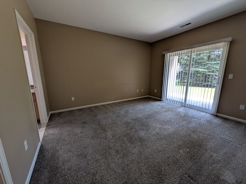 Building Photo - 24107 Chesapeake Cir