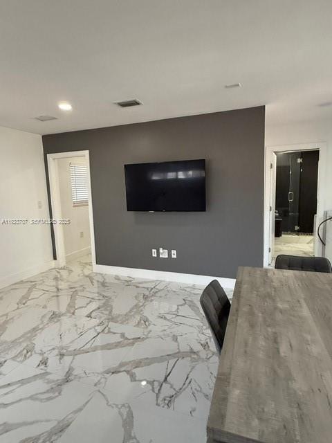 Building Photo - 2430 SW 22nd Terrace