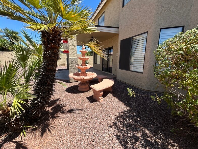 Building Photo - 4334 E Anderson Dr