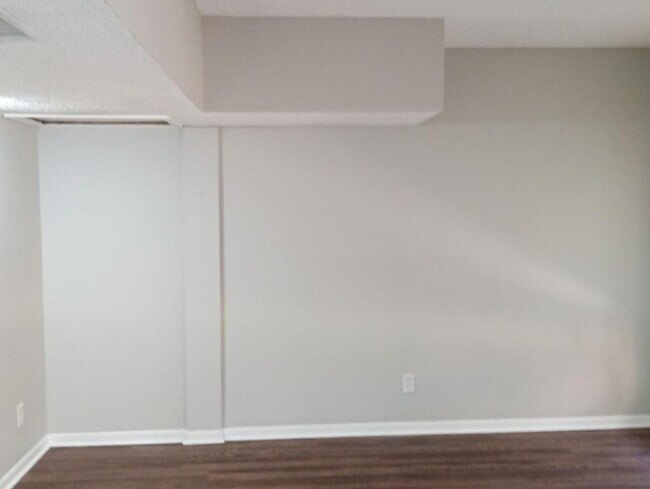 Building Photo - 6954 Trout St