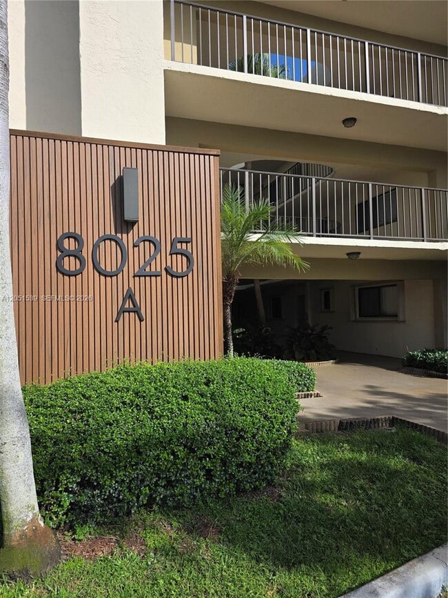 Building Photo - 8025 SW 107th Ave