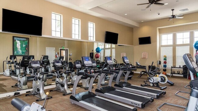 Building Photo - 8685 Baymeadows Rd E