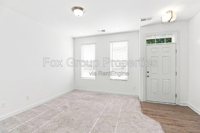 Building Photo - 2145 Noble Townes Wy