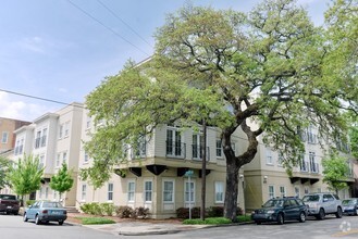 Building Photo - Alice Hall