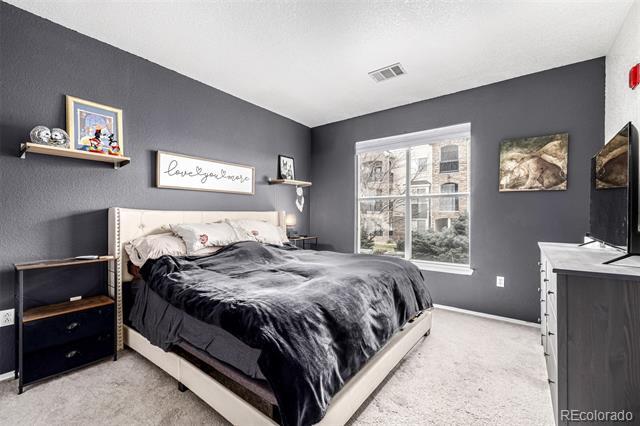 Building Photo - 18919 E Warren Cir