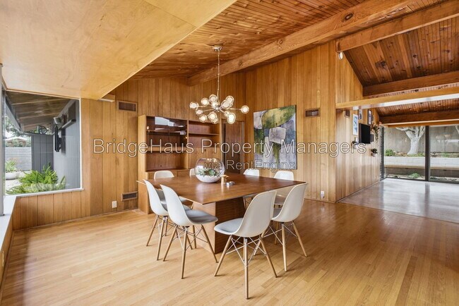 Building Photo - 1541 Garrison Pl