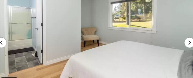 Building Photo - 60642 Devon Cir