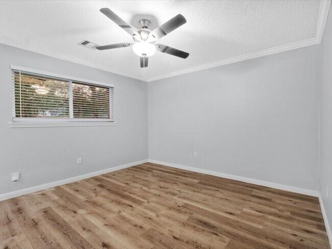 Building Photo - 12615 Pine Bough Ln