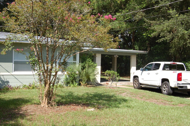 Main View - 5461 N River Rd