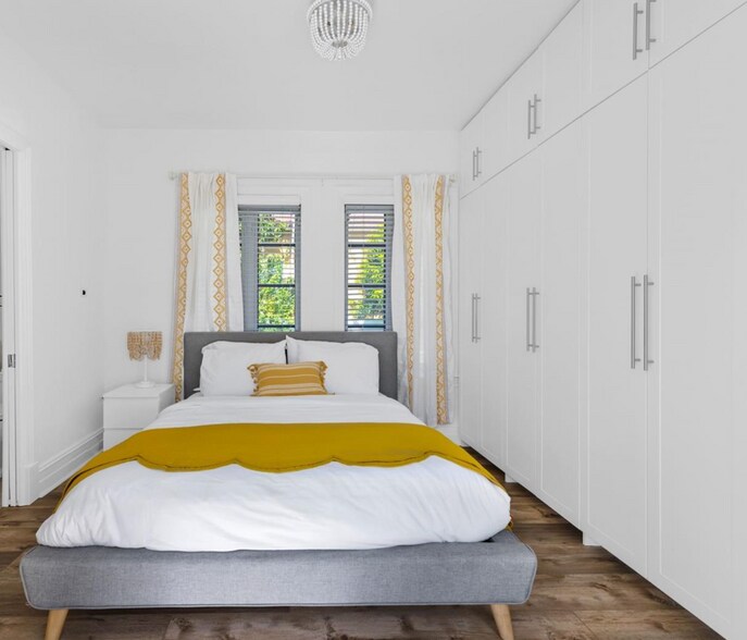 Building Photo - 113 NE 101st St