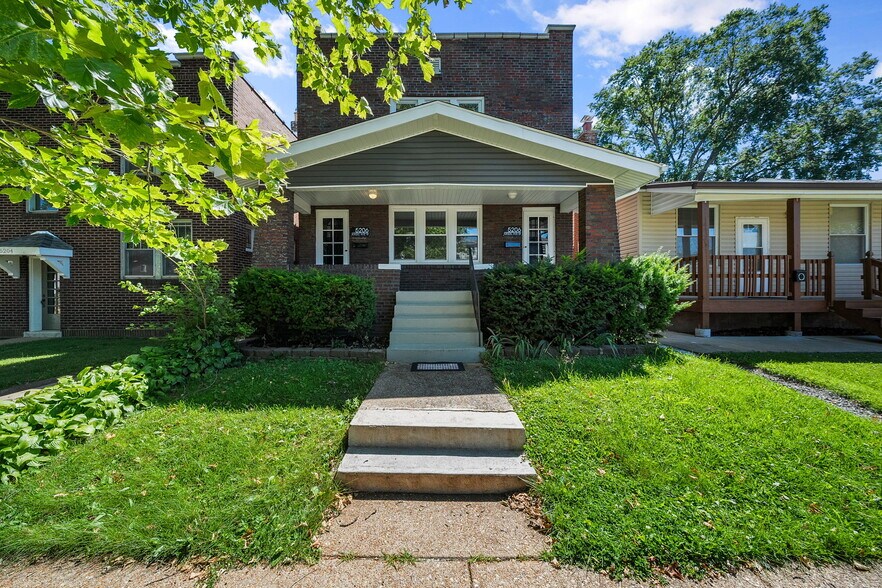 Building Photo - 5206 Nagel Ave