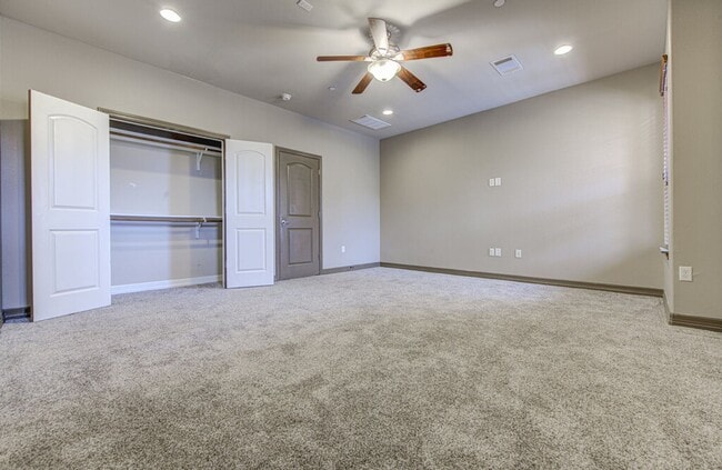 Building Photo - 11825 Terraza Cir