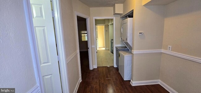 Building Photo - 1255 Meigs Pl NE
