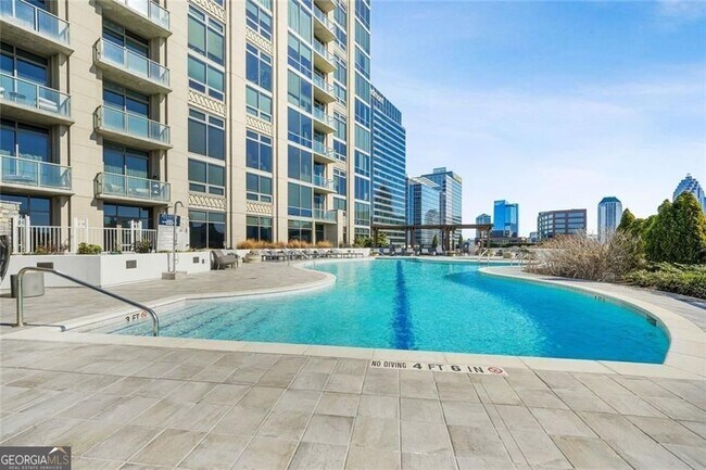 Building Photo - 270 17th St NW