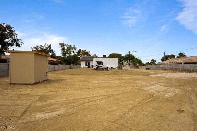 Building Photo - 7724 Rancho Destino Rd