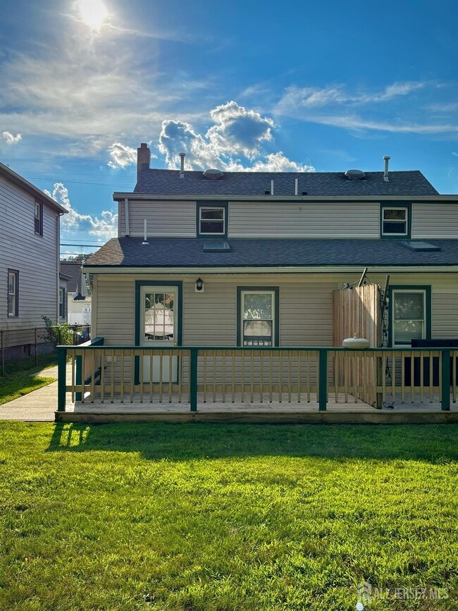 Building Photo - 287 Raritan St