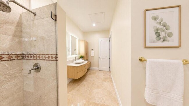 Building Photo - 5751 SW 59th St
