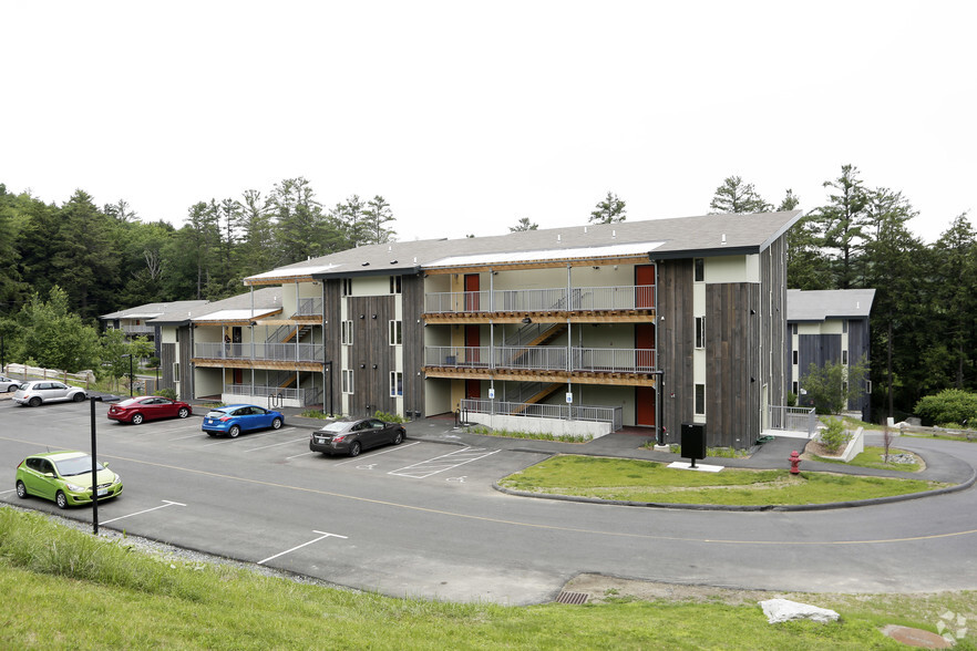 Building Photo - Gile Hill Rental Community