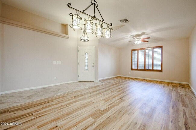 Building Photo - 3974 N Dead Wood Dr