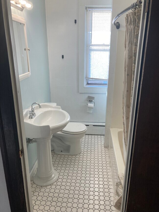 Building Photo - 3254 Dawson St