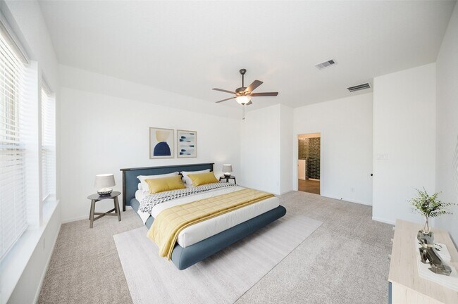 Building Photo - 42514 Summer Crst Rd