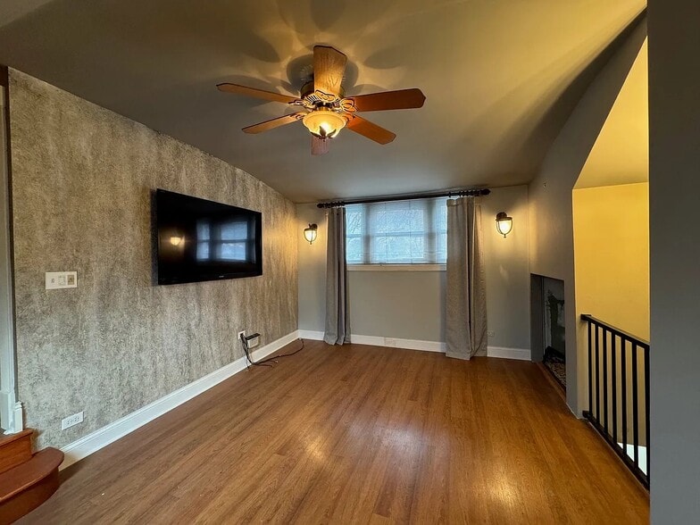 Building Photo - 134 Princeton St