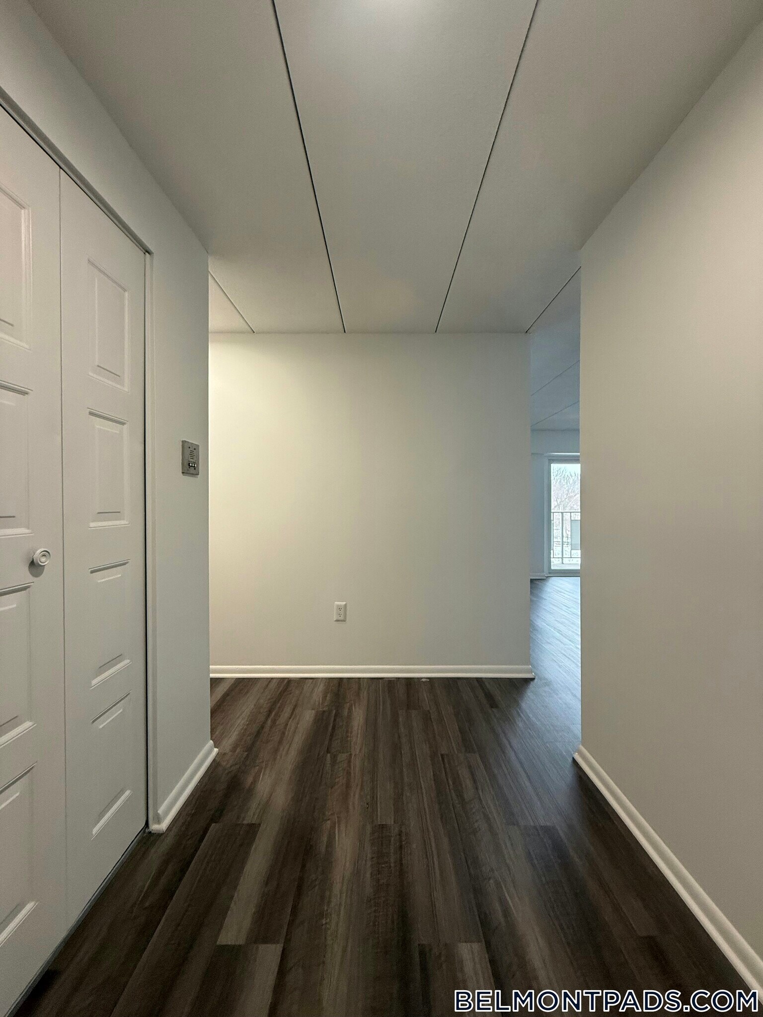 Building Photo - 53 Hill Rd