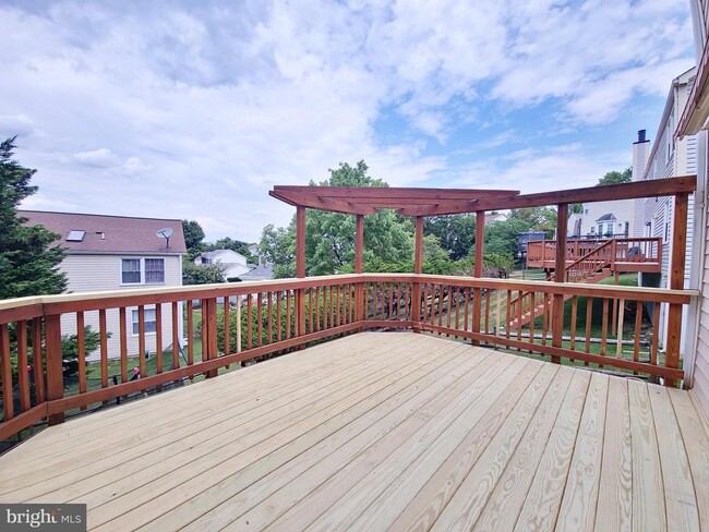 Building Photo - 10917 Outpost Dr