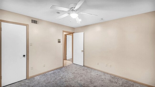 Building Photo - 10919 Paulwood Dr
