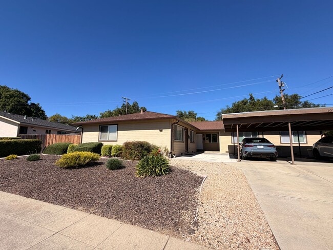 Building Photo - 10121 Craft Dr