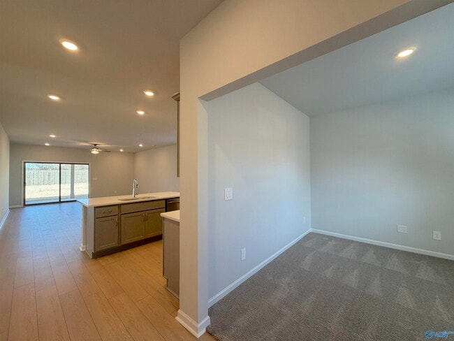 Building Photo - 14739 Mountain Strm Dr