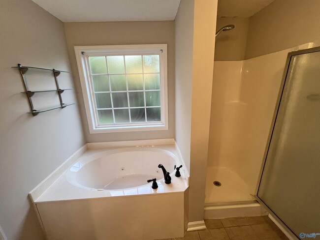 Building Photo - 117 Hubert Rd