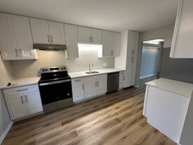 Building Photo - 6314 Maywood Ave