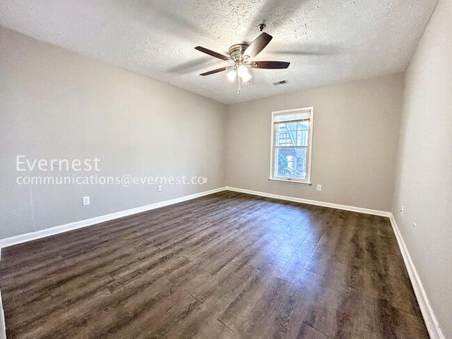 Building Photo - 295 E Burns Ct SW