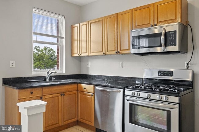 Building Photo - 4120 14th St NW