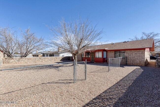 Building Photo - 10545 Palomino St