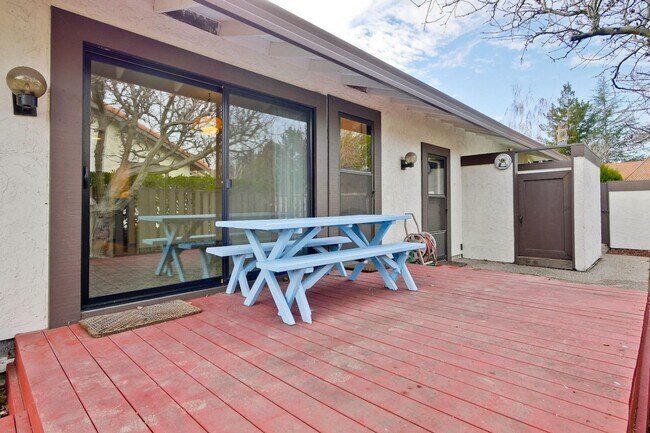 Building Photo - Wow! What a Great Home! Available Soon!