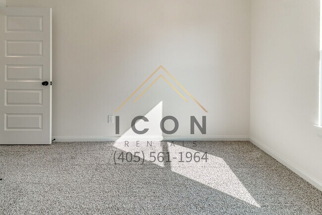 Building Photo - 8429 Stonewood Dr