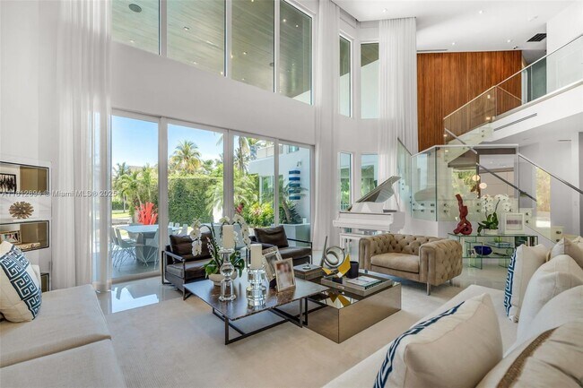Building Photo - 420 Island Dr