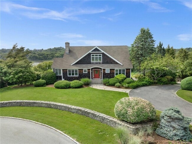 Primary Photo - 21 OCEAN HEIGHTS Rd