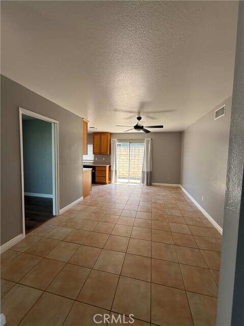 Building Photo - 1305 Turquoise Dr